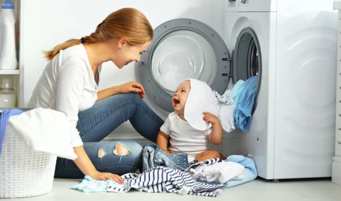 7  Easy to Use Natural Laundry Detergents