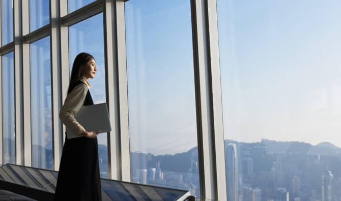 New Spray on Coating Creates Smart Windows