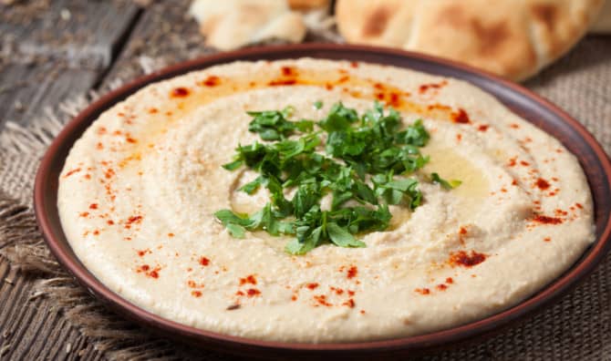 7 Ways to Eat Super Healthy Hummus