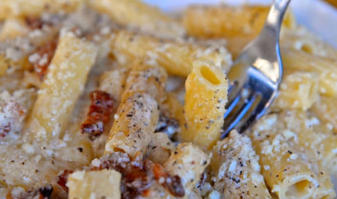 Chef, 90, Cooks Tasty Hot Meals For Rome’s Homeless People