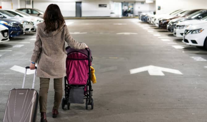 The Carsharing Service Driven by Travelers