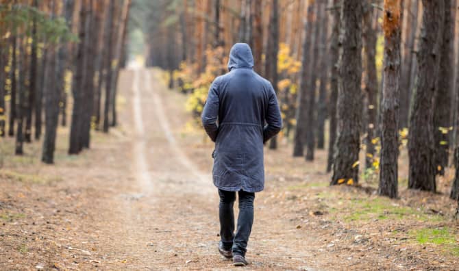 An Awesome Collection of Back-to-the-Camera Shots