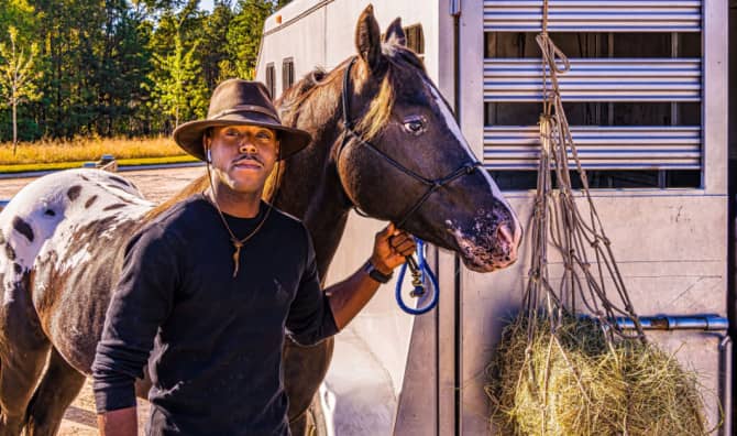 Philadelphia Riding Club Helps Youth