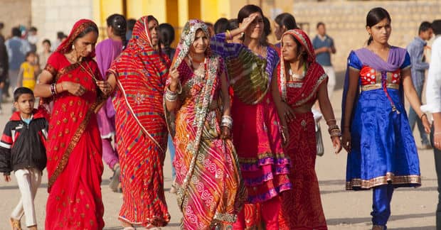 5 Million Indian Women Formed a 620 km Human Chain for Equality