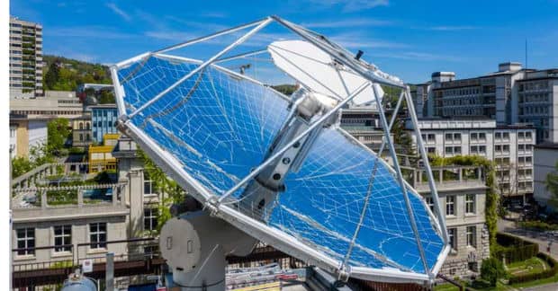 Solar Refinery Turns Light and Air into Liquid Fuel