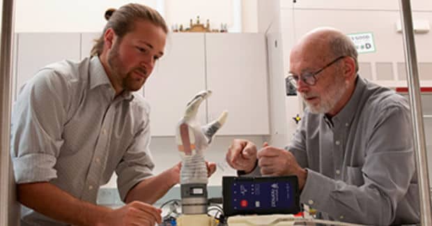 This Star Wars Themed Robotic Arm can Move and Feel