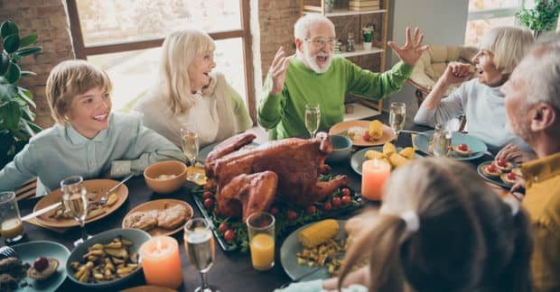8 Thanksgiving Family Activities to do After the Meal