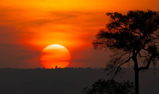 Inspirational sunset over the mountains.