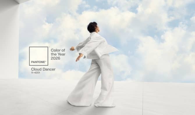 Cloud Dancer, PANTONE 11-4201.