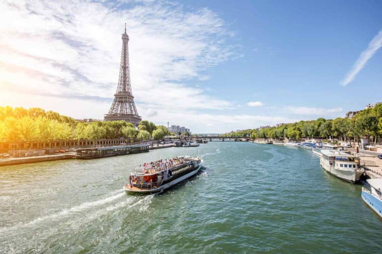 How Paris is Using the Seine to Replace Air Conditioning