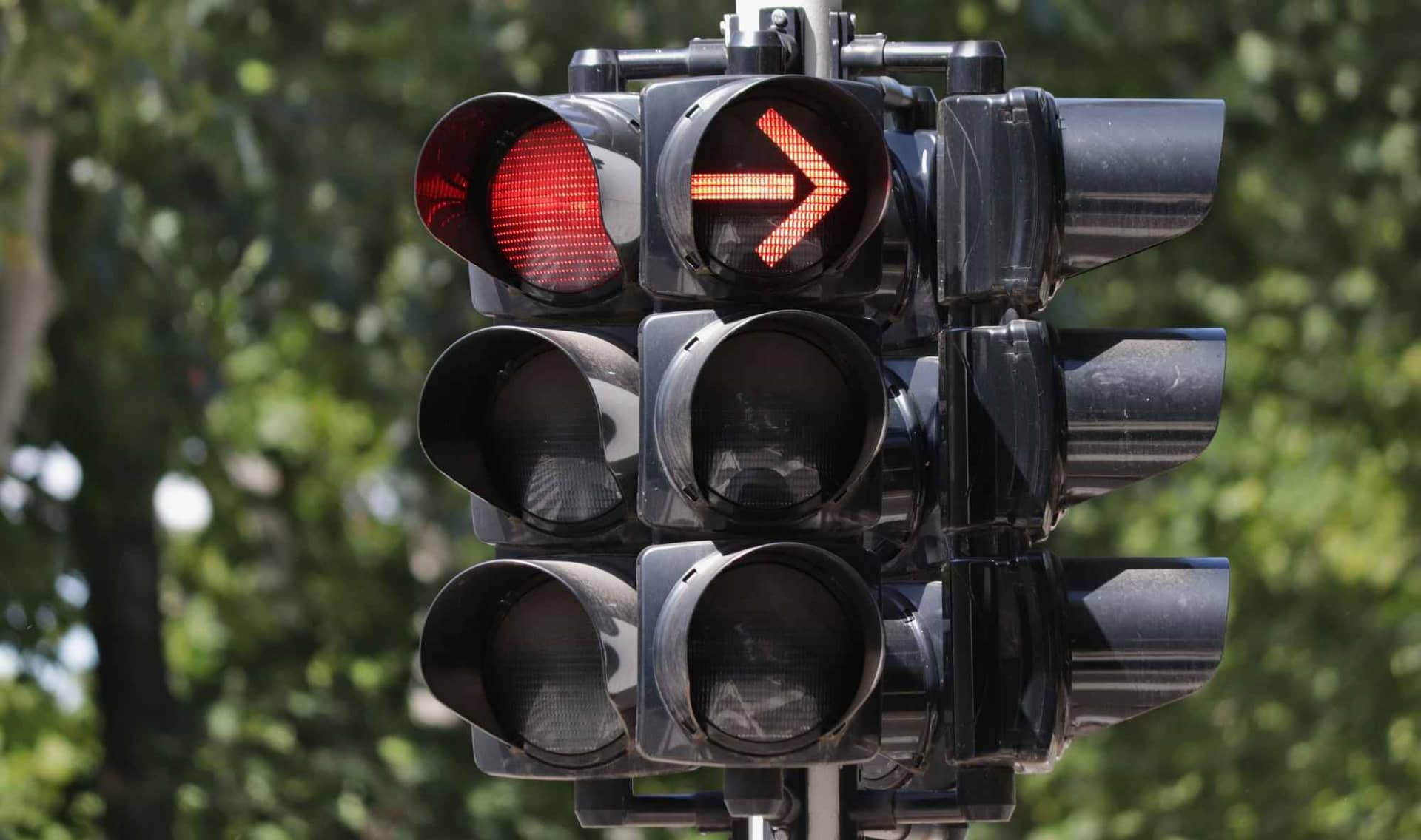 Traffic light.