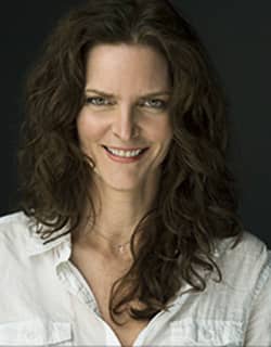 Rebecca Arnold's Profile Image