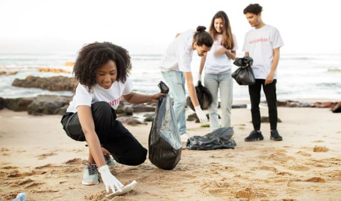 5 Ways Volunteering is Good for You