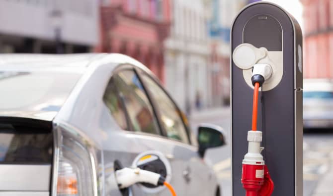 Germany Will Require all Gas Stations to Provide EV Charging